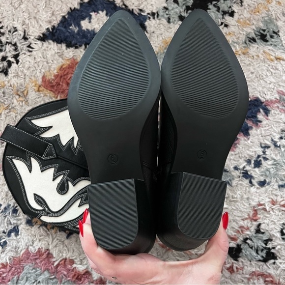 Forever 21 Two-Tone Black & White Cowboy Boots 6 - Picture 7 of 7